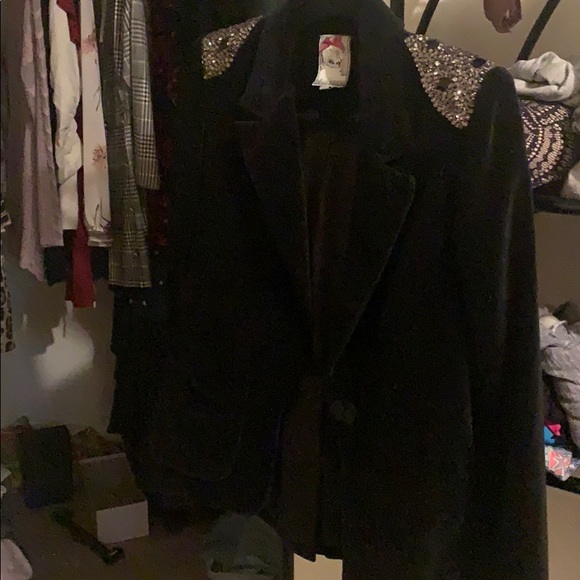 Jacket - Picture 4 of 4